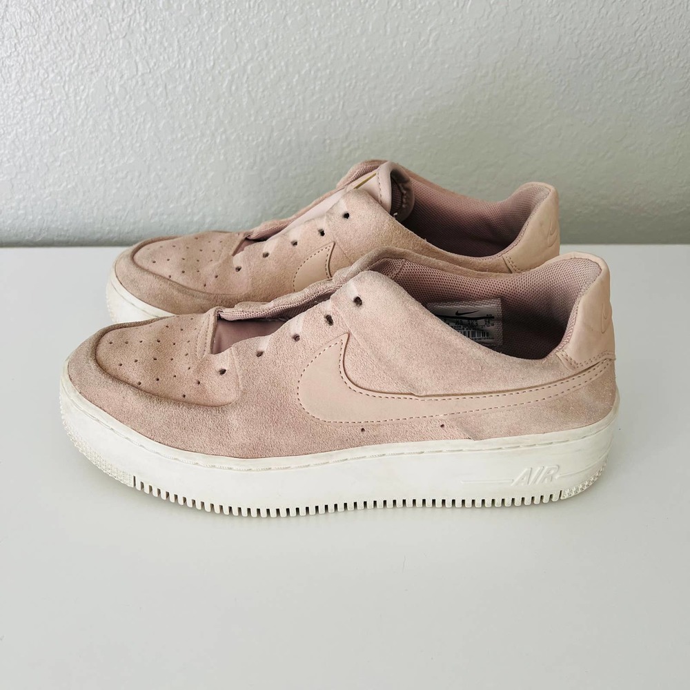 Nike Blush Pink Suede AF1 Air Force One Sage Low Platform Sneakers Women's 9